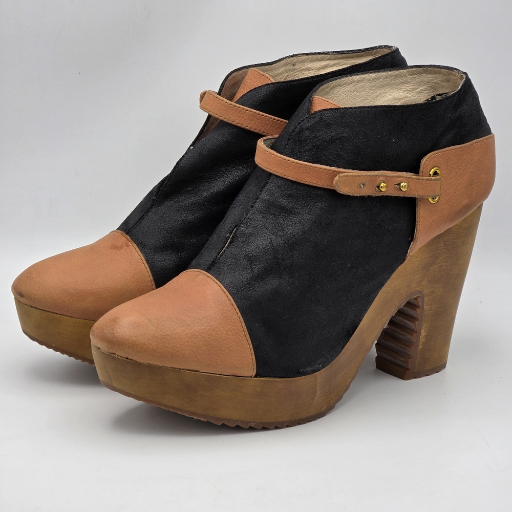 Matt Bernson Tribeca black suede and leather ankle booties. - Picture 1 of 8